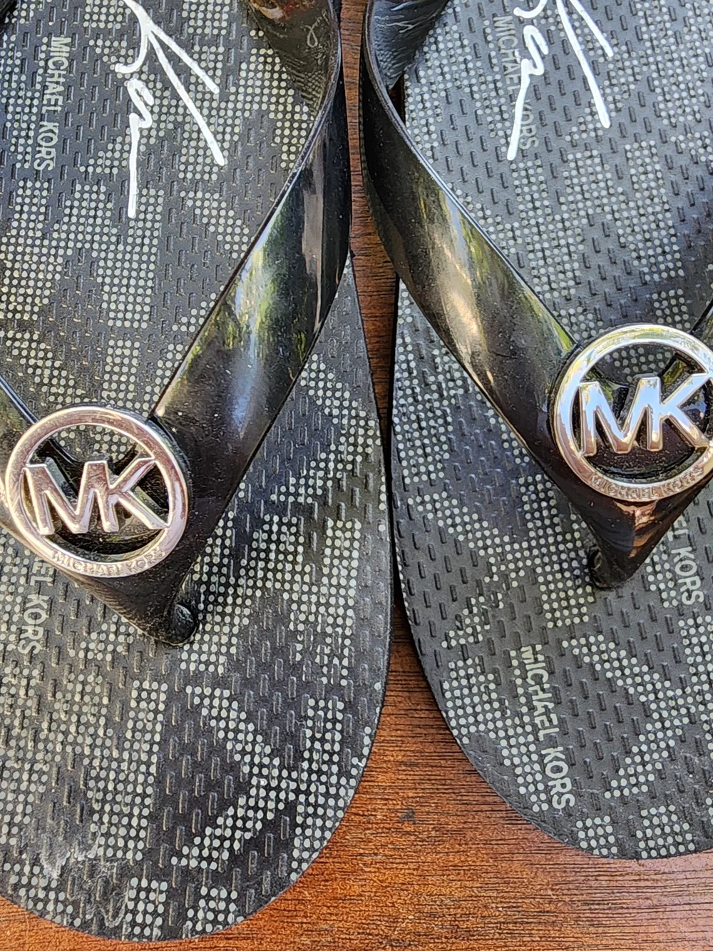 Michael Kors slide into